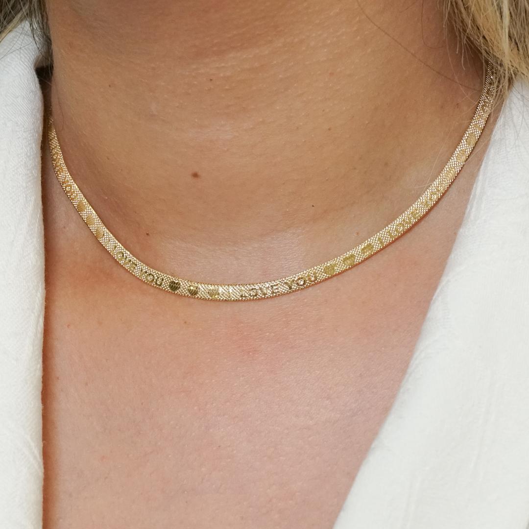 CHOKER FITA 4 MM Ouro dourado 35CM LOVE